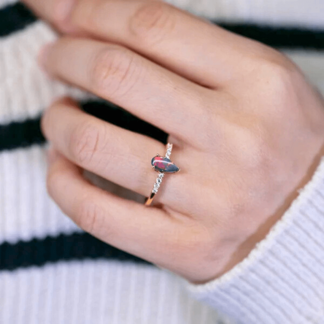 OpalRing - Brilliant Black Opal Flame - Stück 14/15 - FAERELLI